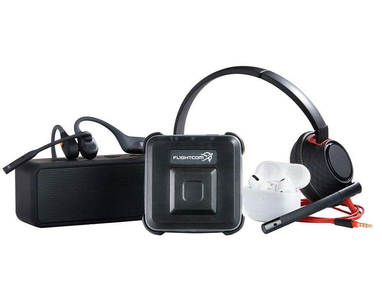 Flightcom_Connect-GroupShotHeaset+Aftershox+Speaker